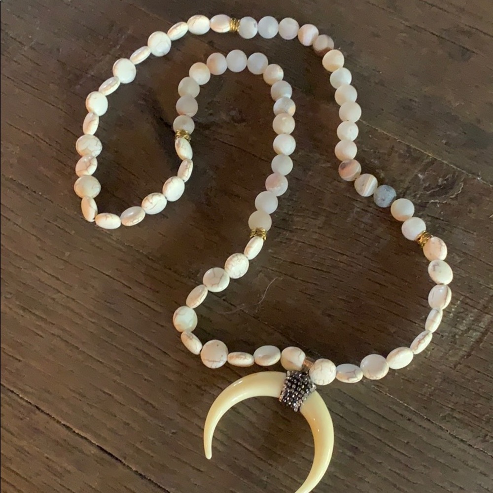 Fashion necklace